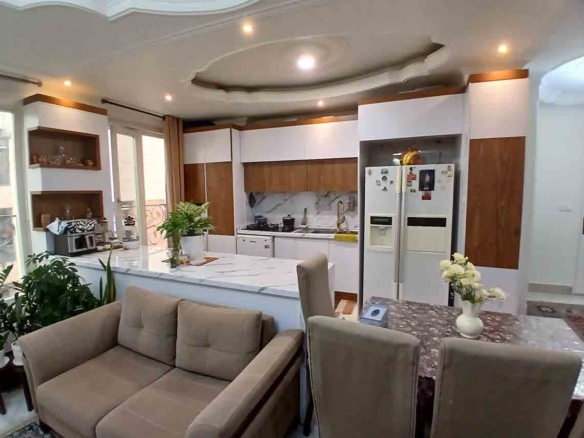 آپارتمان 130متری تکواحدی3خواب جهاداکبر