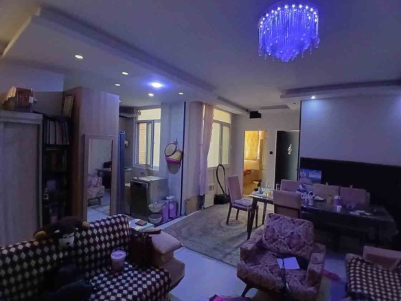 آپارتمان80متری 2خواب جهاد اکبر